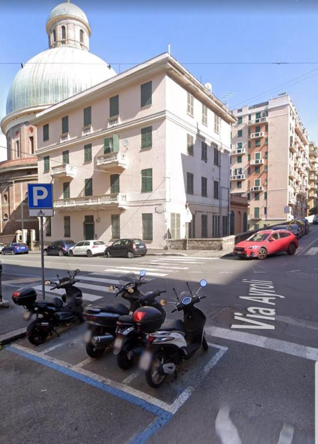 La Casa Di Bonnie & Clyde Appartement Genua Buitenkant foto